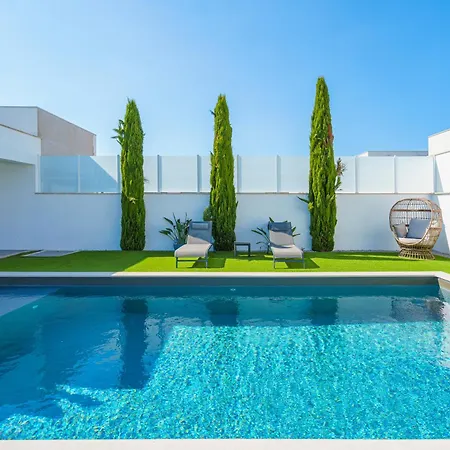 Mauricio With Jacuzzi And Private Swimming Pool ヴィラ *