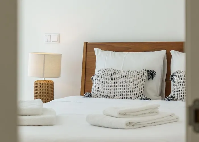 Mauricio With Jacuzzi And Private Swimming Pool Villa