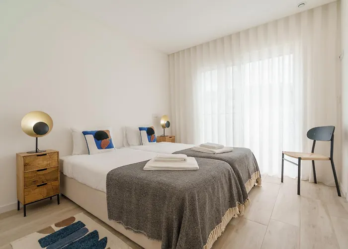 Mauricio With Jacuzzi And Private Swimming Pool Villa *