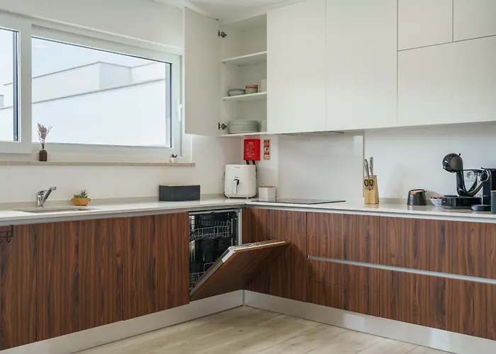 Mauricio With Jacuzzi And Private Swimming Pool Villa Santa Barbara (Lisbon)